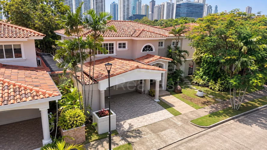 Venta de Casa en Costa Bay Costa del Este - Imagen 2