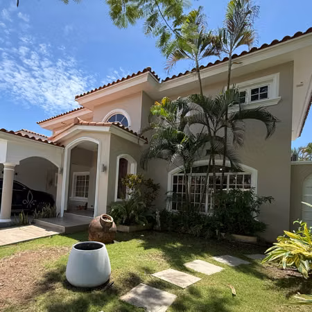 Venta de Casa en Costa Bay Costa del Este