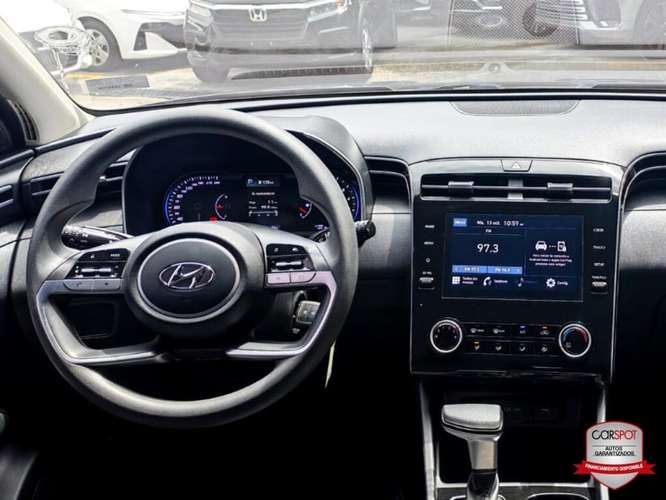 Hyundai Tucson 2022 Automática EC2437 - Imagen 8