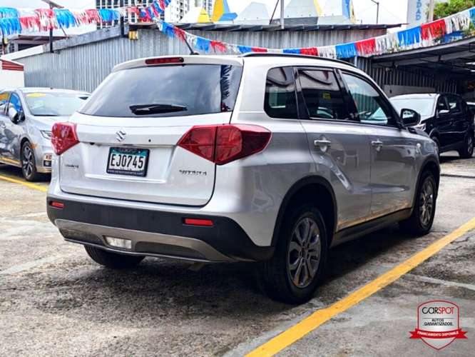 Suzuki Vitara 2024 Automática EJ0745 - Imagen 4