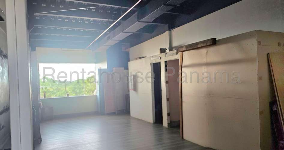 ALQUILER DE LOCAL EN COCO DEL MAR ESM - Imagen 4