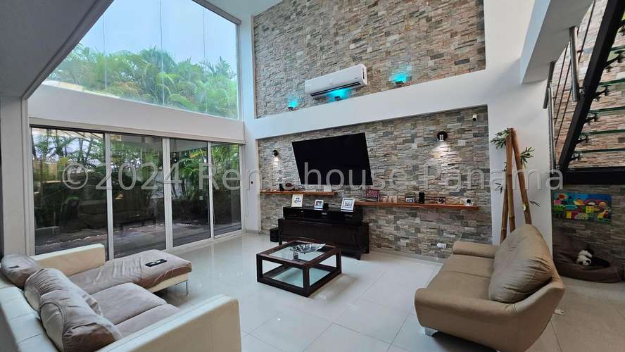 Venta de Casa en Costa Sur Costa Esmeralda 392 Mts PD - Imagen 3
