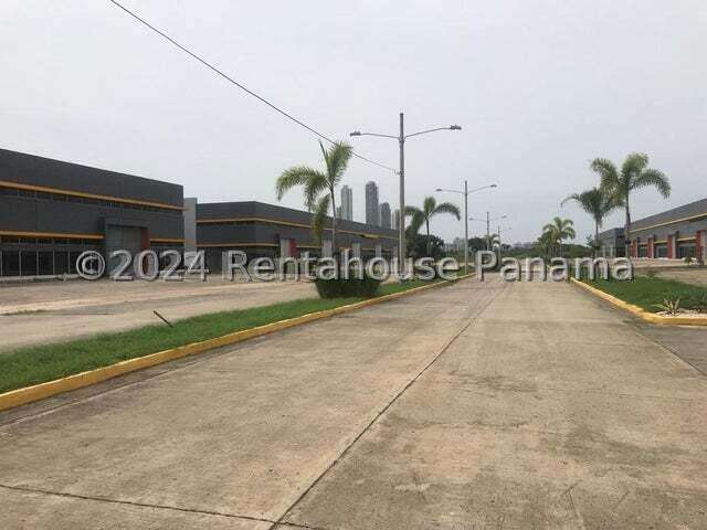 Alquilo Galera de 2586m2 en Juan Diaz Panama Distribution 26-7912SRZ - Imagen 10