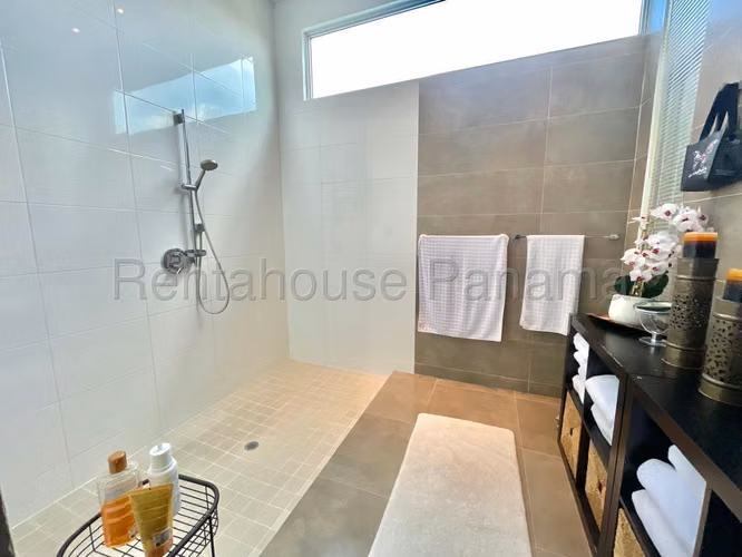 Alquilo Casa de 541m2 en Altos del Golf Bianco Loft 27-2912SRZ - Imagen 13