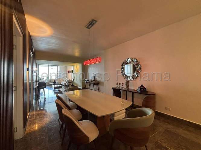 Vendo Apartamento de 167.42m2 en Avenida Balboa Yoo and Arts 27-166SRZ
