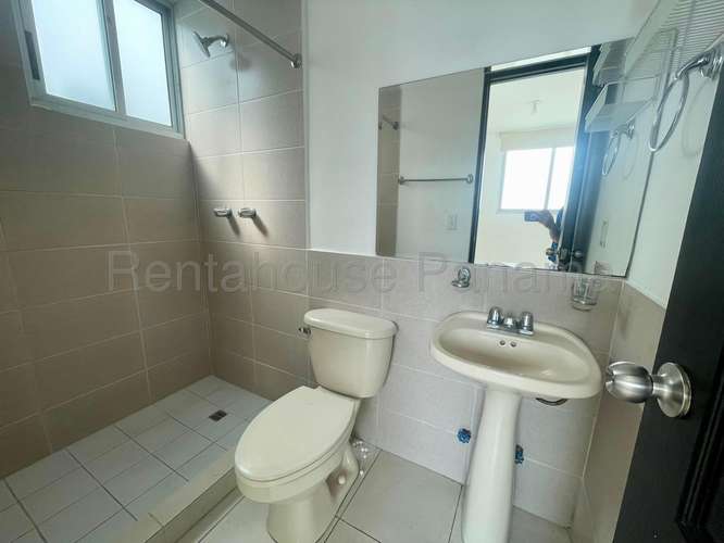 Alquiler de Apartamento en Parque Lefevre - Imagen 8