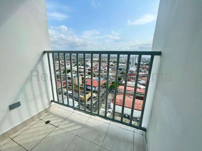 Alquiler de Apartamento en Parque Lefevre - Imagen 5