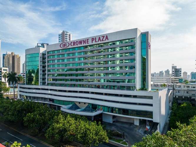 Se alquila Oficina amoblada PH IBC Crown Plaza Avenida Manuel Espinosa Batista