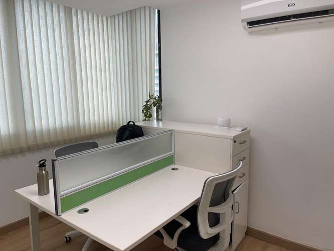 Se alquila Oficina amoblada PH IBC Crown Plaza Avenida Manuel Espinosa Batista