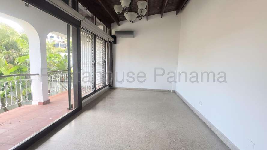 House for sale in La Alameda B | LFC Direct Client Only