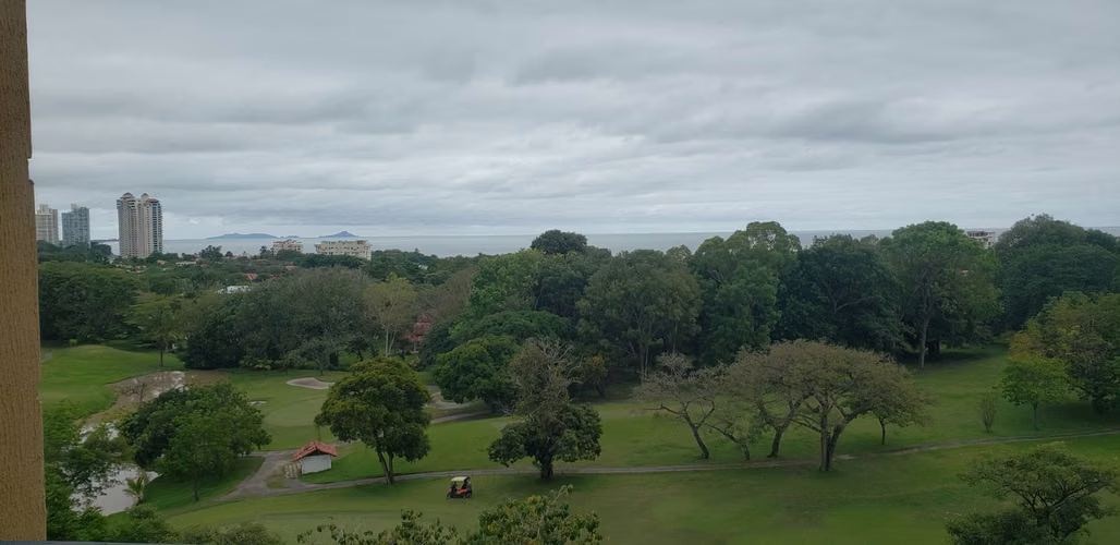 Venta, Apartamento Exclusivo de 4 Recámaras con Vista 360° en PH Alcázar de Coronado – ¡Precio Rebajado!