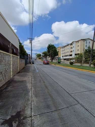 Casa en venta San Antonio Vía principal cerca del Metro - Imagen 2