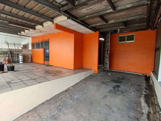 Casa en venta San Antonio Vía principal cerca del Metro