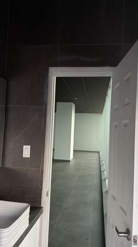 Alquilo Oficina en Obarrio | 110 m² | 4 Estacionamientos | $2,207.20 - Imagen 4