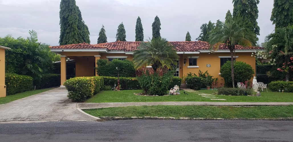 Casa en Venta en Villas de La Colonia, Chame – $220,000