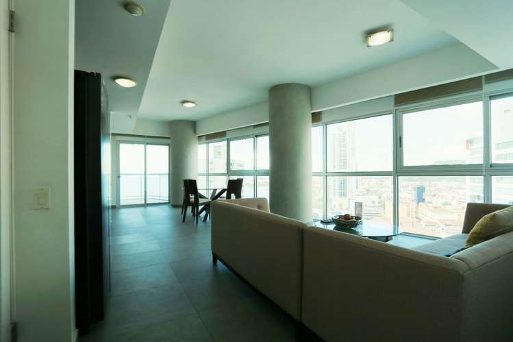 Apartamento en Venta - P.H. Yacht club - Avenida Balboa - Vista al Mar