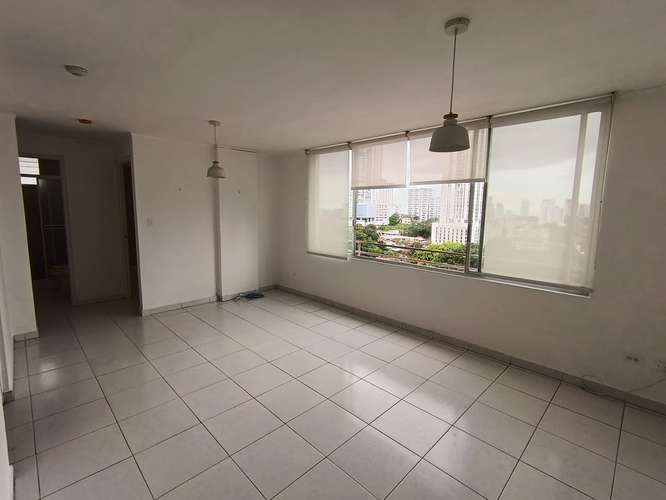 Vendo apartamento 12 de Octubre $92,500 - Imagen 1
