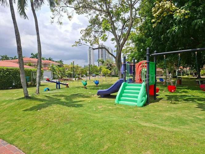 ALQUILER DE CASA EN COSTA DEL ESTE  - Imagen 2