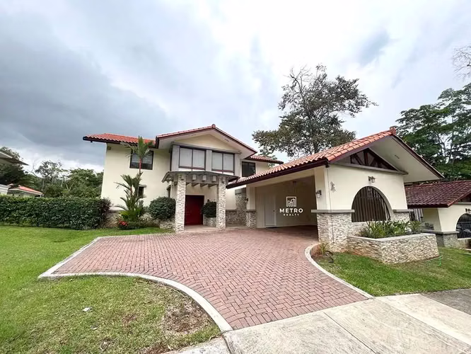 Casa en Venta en Senderos de Camino de Cruces Clayton 