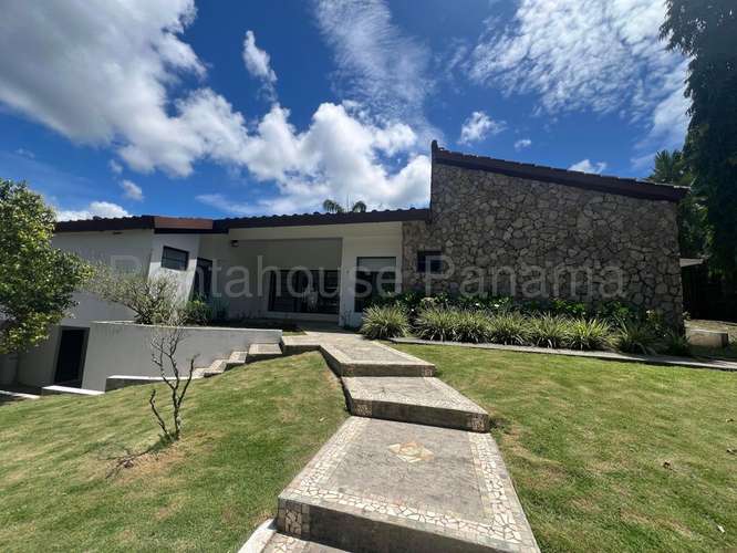 ALQUILER DE CASA EN CARDENAS 