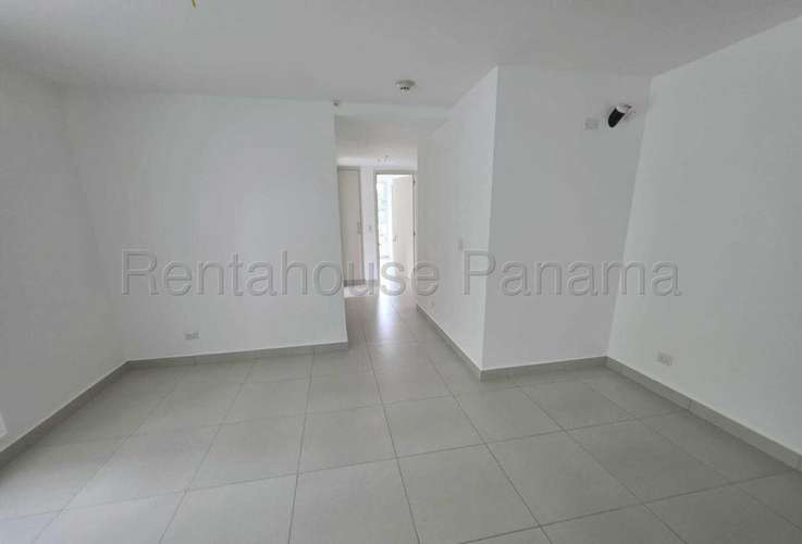 Alquiler de Apartamento 200mts - Imagen 11
