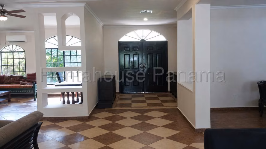 Alquiler de Casa en Albrook 27MGO2936 - Imagen 3