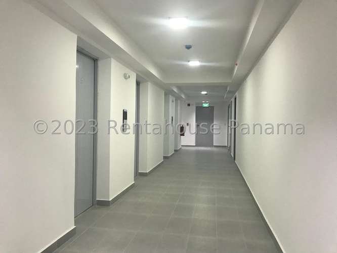 Alquiler de Apartamento en Via España 27MGO2917 - Imagen 14