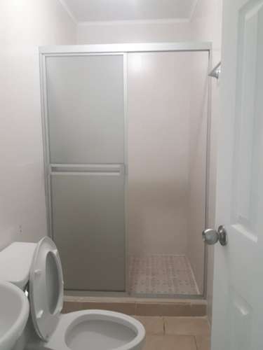 CUARTO! AMPLIO BETHANIA CON AIRE $260 MENSUALES