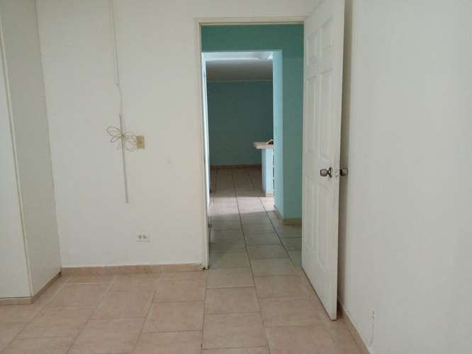 CUARTO! AMPLIO BETHANIA CON AIRE $250 MENSUALES - Imagen 11