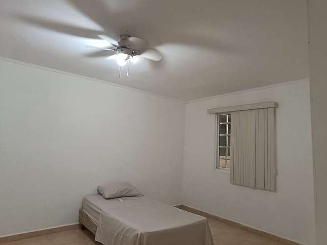 CUARTO! AMPLIO BETHANIA CON AIRE $260 MENSUALES - Imagen 8