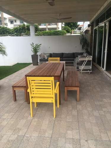 COMPLETO APARTAMENTO DE PLAYA EN PUNTA BARCO VILLAGE