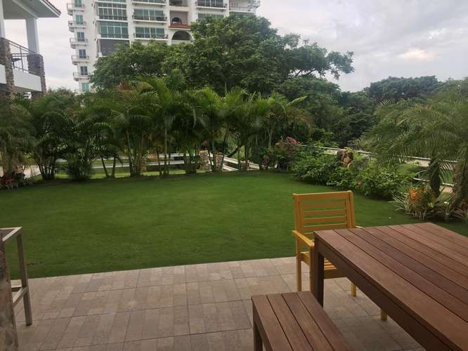 COMPLETO APARTAMENTO DE PLAYA EN PUNTA BARCO VILLAGE