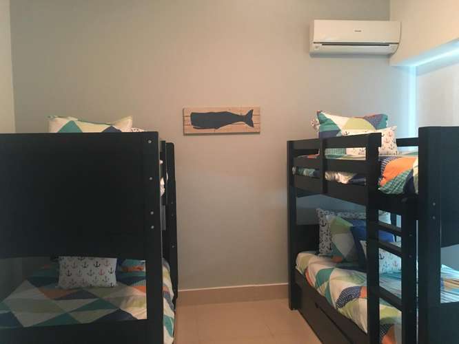COMPLETO APARTAMENTO DE PLAYA EN PUNTA BARCO VILLAGE