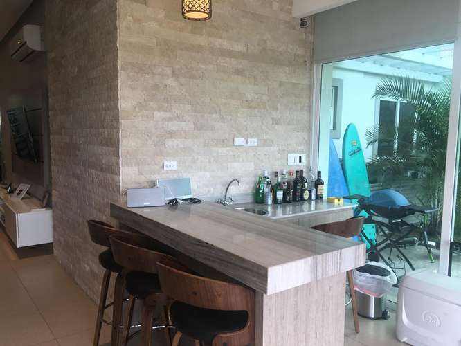 COMPLETO APARTAMENTO DE PLAYA EN PUNTA BARCO VILLAGE