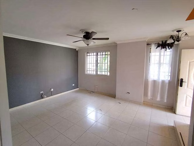 Villa Lucre, Residencial Paseo Real I - Imagen 2
