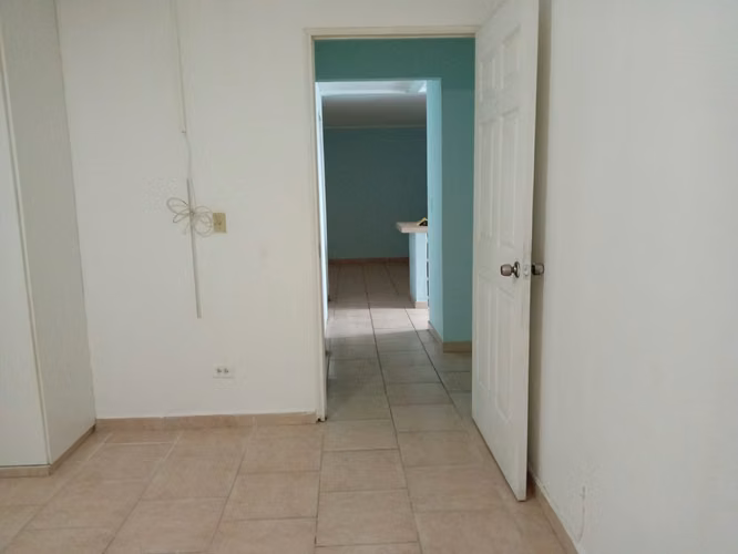 CUARTO! AMPLIO BETHANIA CON AIRE  $250 MENSUALES - Imagen 8