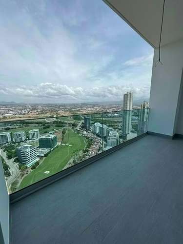 Penthouse A Estrenar Vista al Golf y Mar En Santa María P.H. The Ivy