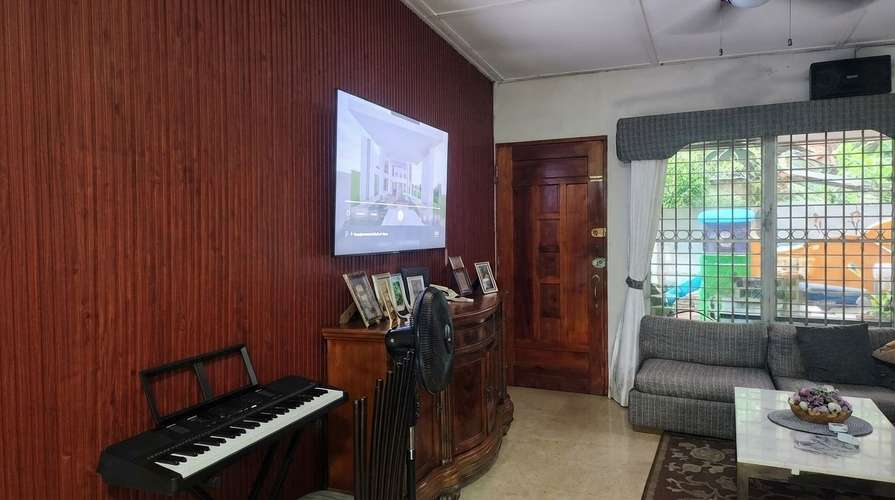 Casa en Villa de las Fuentes I con terraza y recien remodelada - Imagen 4
