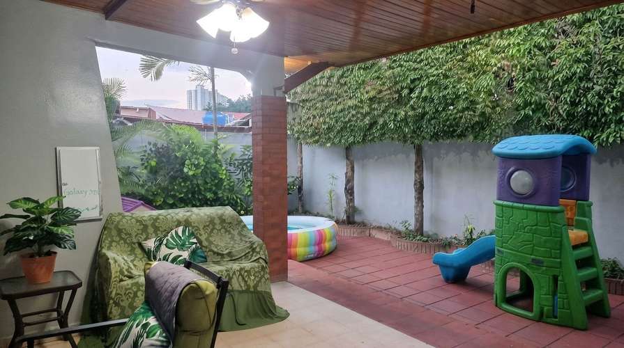 Casa en Villa de las Fuentes I con terraza y recien remodelada - Imagen 13