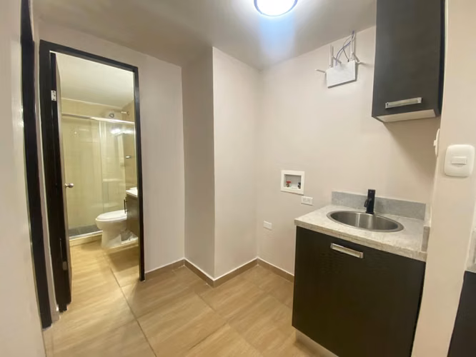 Alquiler de Apartaestudio con Entrada Independiente en La Locería | LH - Imagen 13