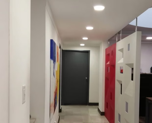Edificio comercial en los Angeles 800 Mts2 I con 3 depósitos y 13 parking - Imagen 5