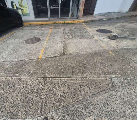 Alquiler en Obarrio Local en Planta Baja  Area 100mts2 - Imagen 8