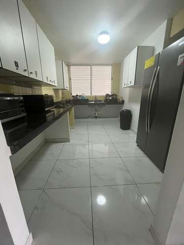 HABITACION CERCA DE UNIV DE PANAMA 1 PERSONA