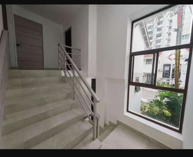 Casa en San Francisco Dos niveles y Renovada - Imagen 2