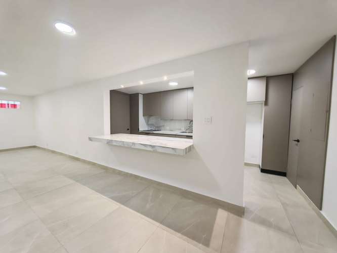 Casa en San Francisco Dos niveles y Renovada - Imagen 6