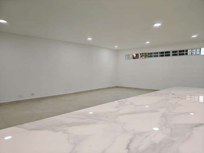 Casa en San Francisco Dos niveles y Renovada - Imagen 4