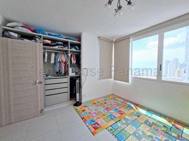 Alquiler de apartamento amoblado en The Towers, San Francisco IH27-1409