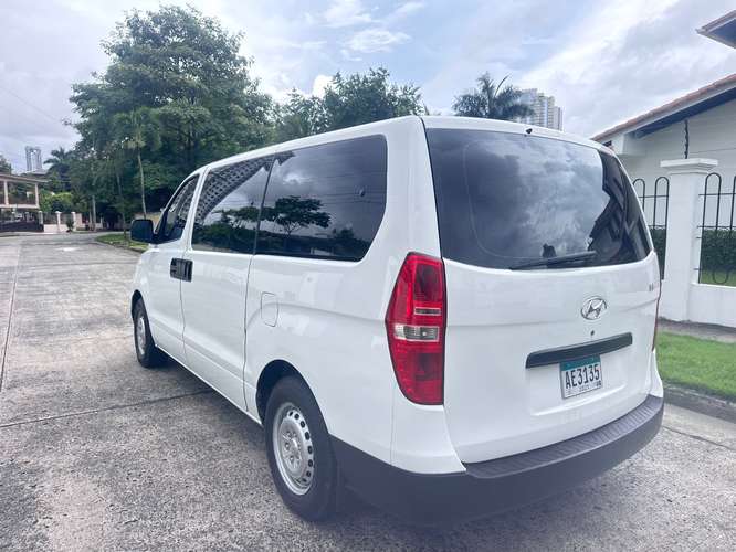Hyundai H1 2014