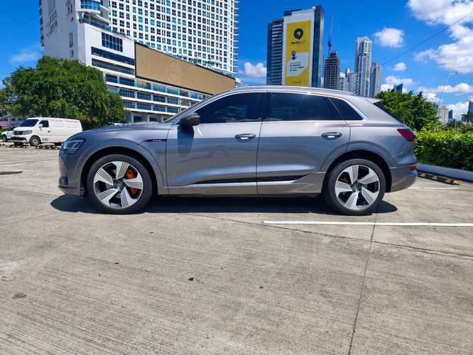 Audi E-Tron 55 Quattro 