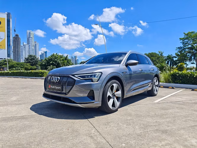 Audi E-Tron 55 Quattro 